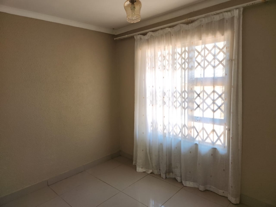 3 Bedroom Property for Sale in Geelhoutpark North West